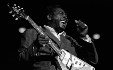 Blues传奇Albert King是怎么练成的？